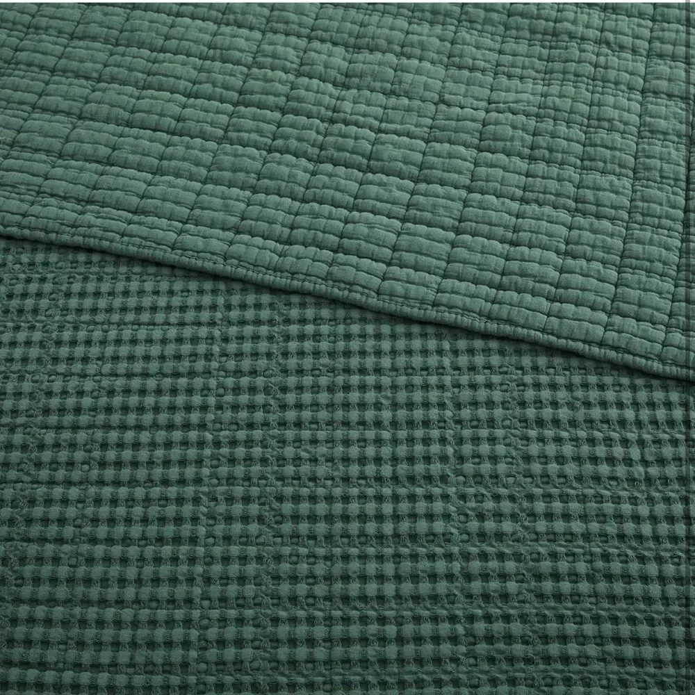 NWOT- Levtex Home Mills Waffle King Bedspread Set w 2 Pillow Shams
